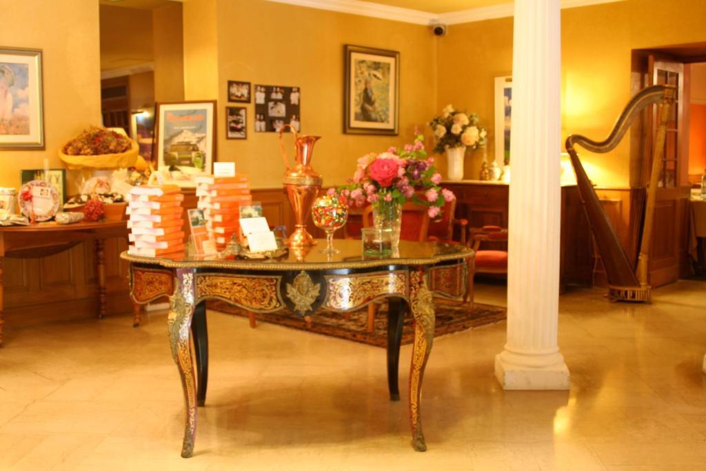 Le Cedre De Soyons Hotel Екстериор снимка