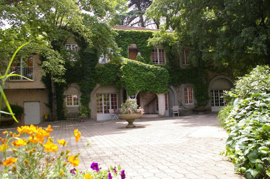 Le Cedre De Soyons Hotel Екстериор снимка