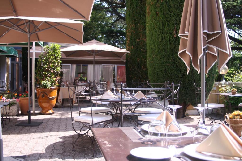 Le Cedre De Soyons Hotel Екстериор снимка