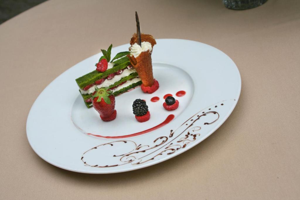 Le Cedre De Soyons Hotel Екстериор снимка